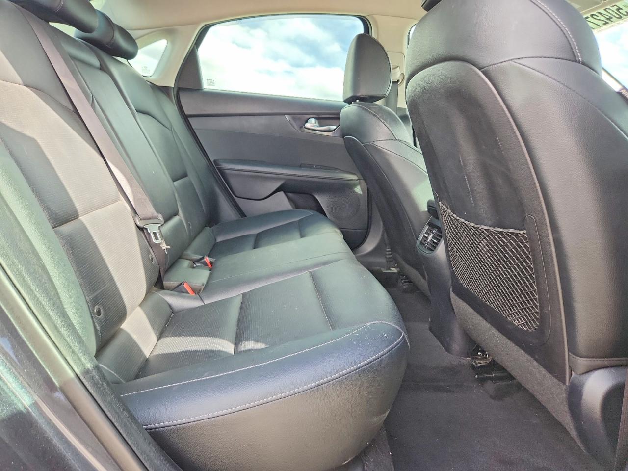 Kia Forte Ex