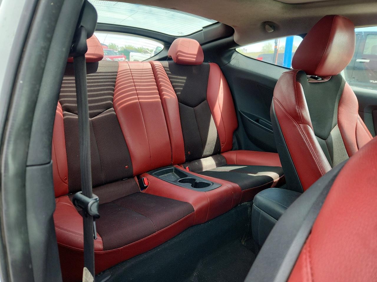 Hyundai VELOSTER Base
