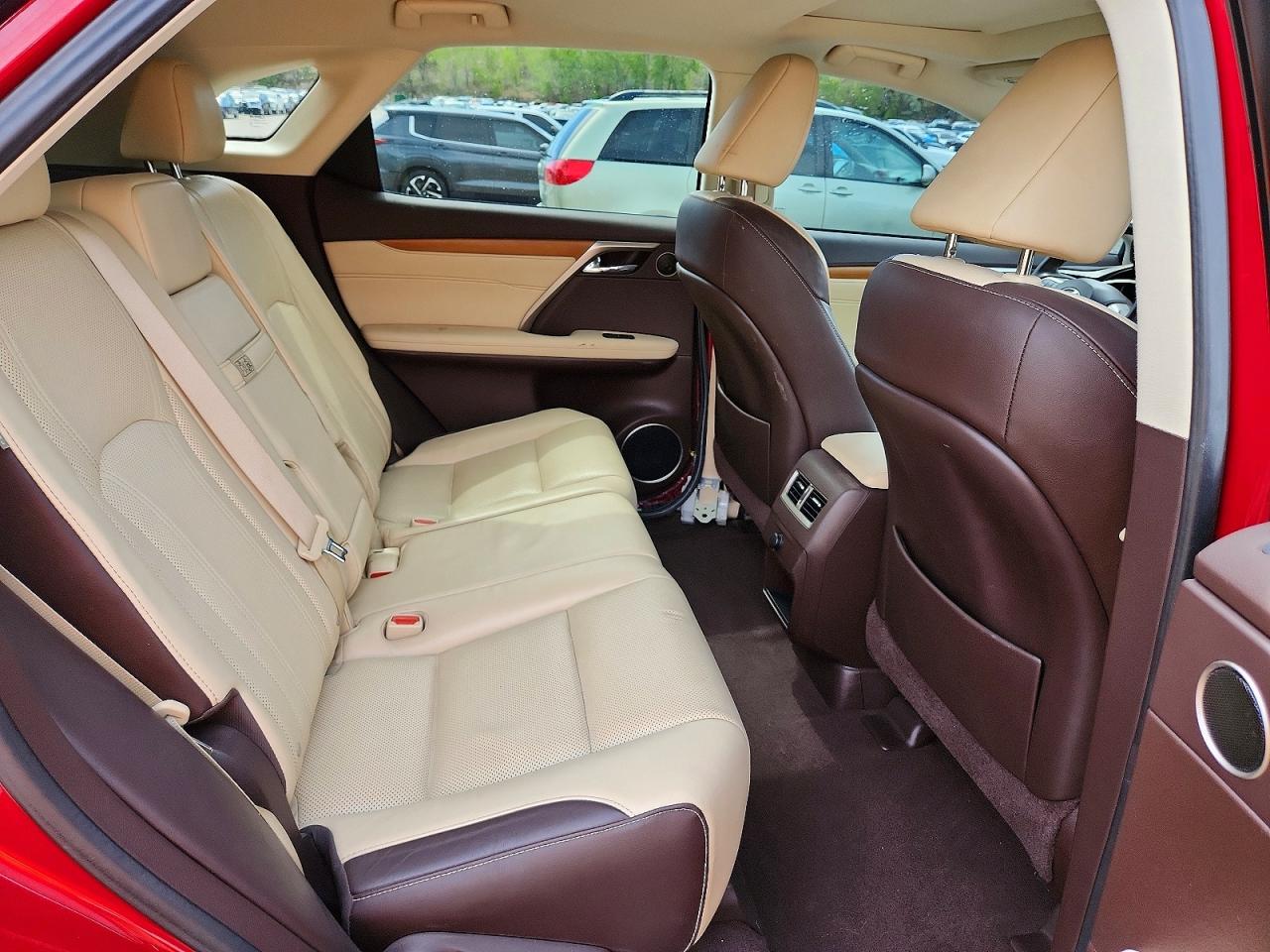 Lexus RX Base