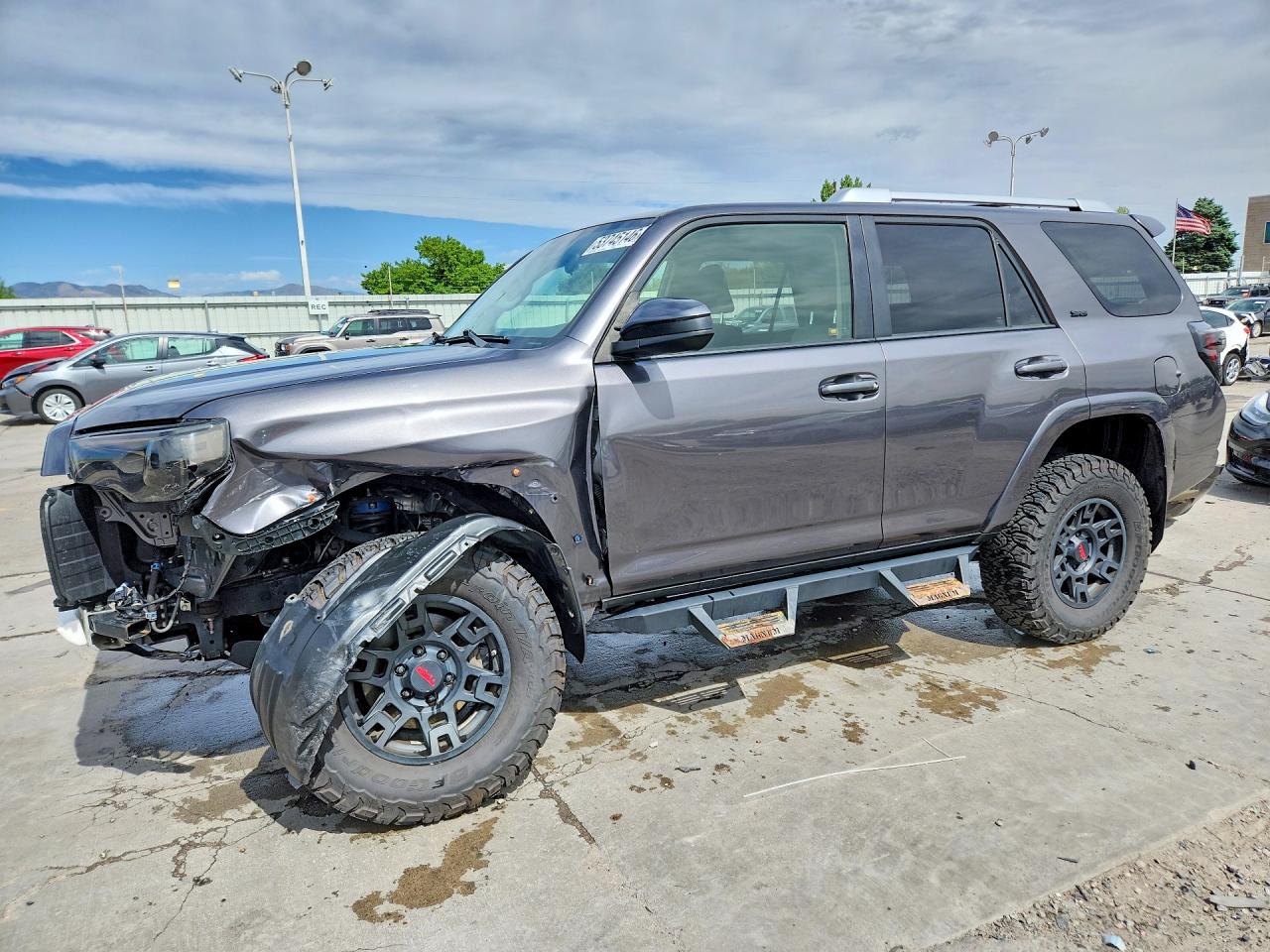 Salvage Toyota 4Runner Image