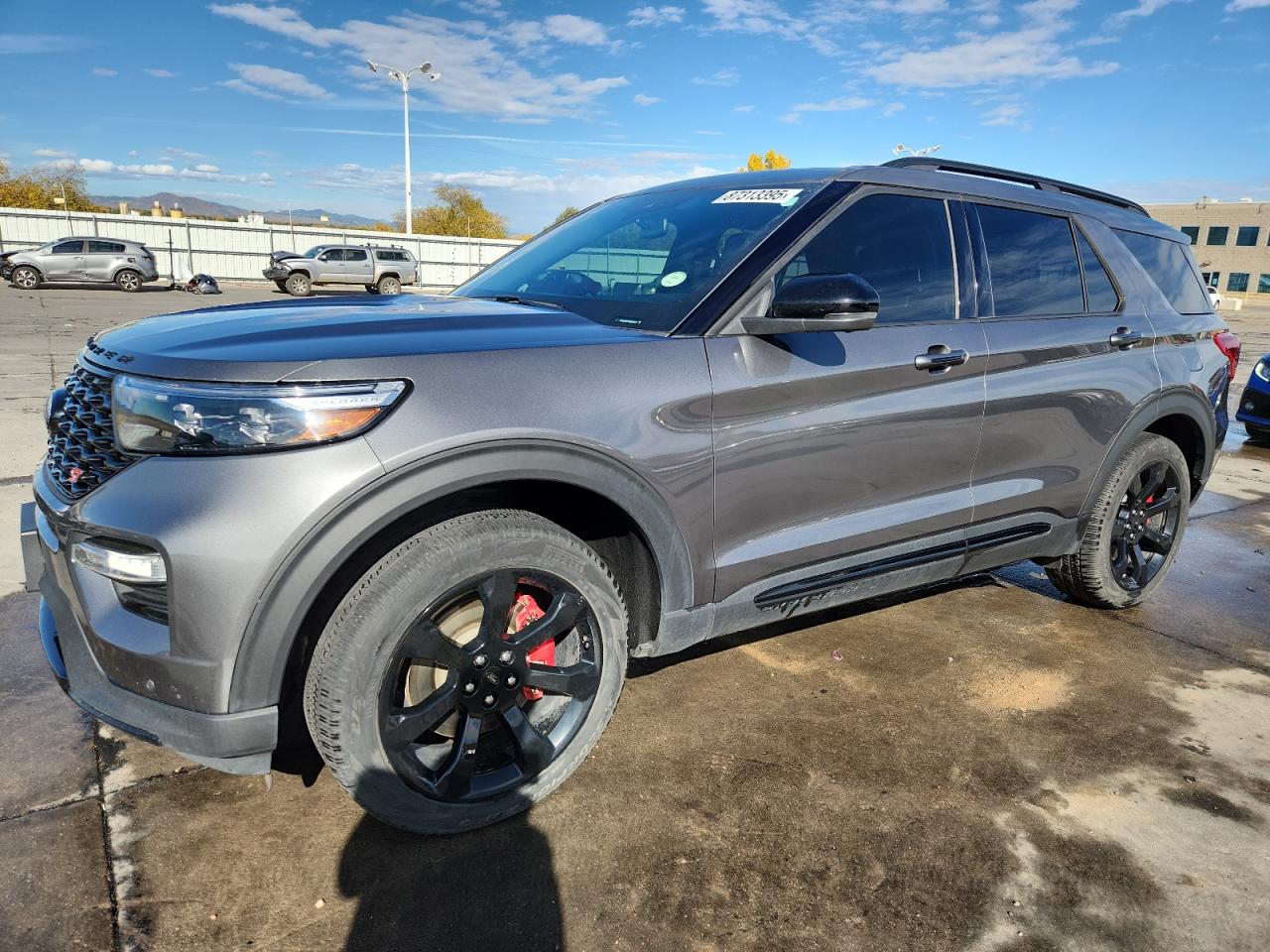 Salvage Ford Explorer Image