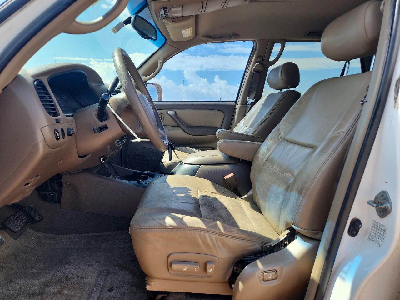 Toyota Sequoia Sr5