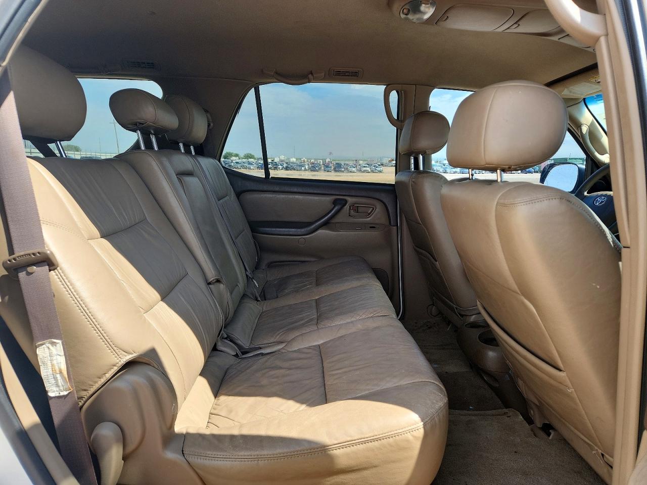Toyota Sequoia Sr5