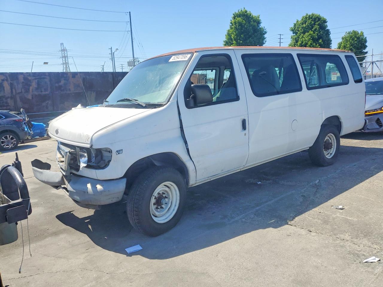 Salvage Ford Econoline Image