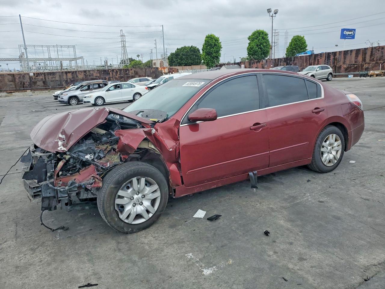 Salvage Nissan Altima Image