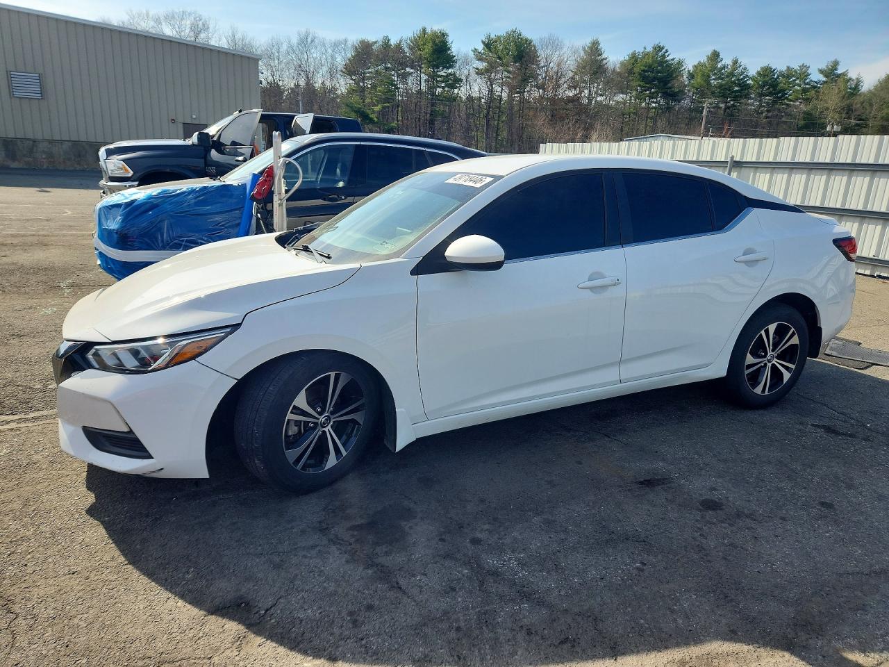 Salvage Nissan Sentra Image