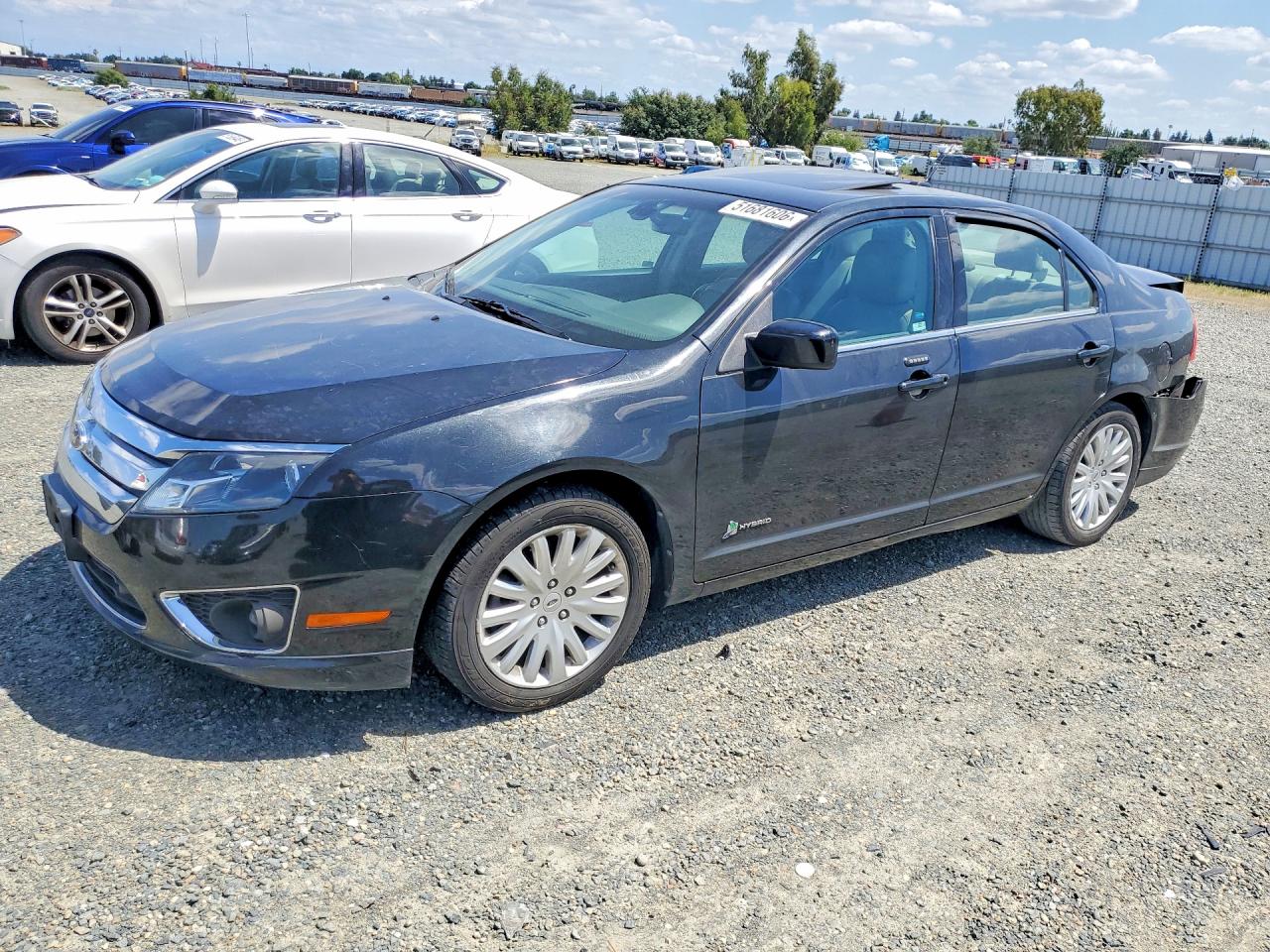 Salvage Ford Fusion Image