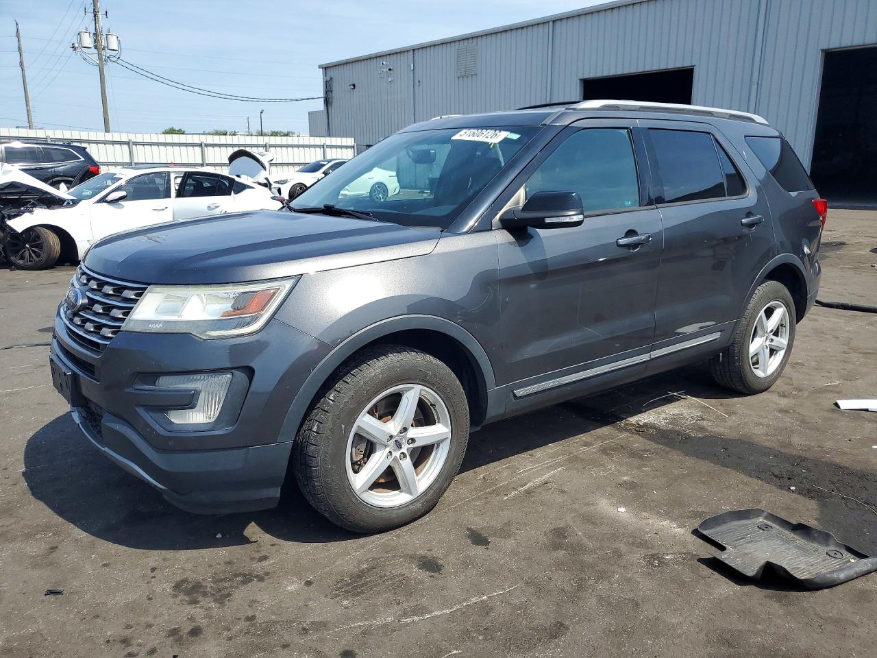 Salvage Ford Explorer Image