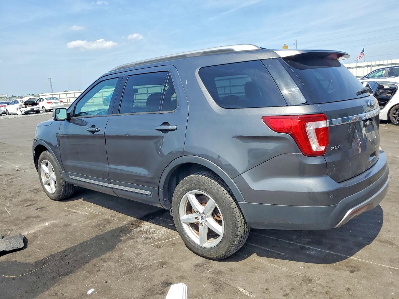 Ford Explorer Xlt