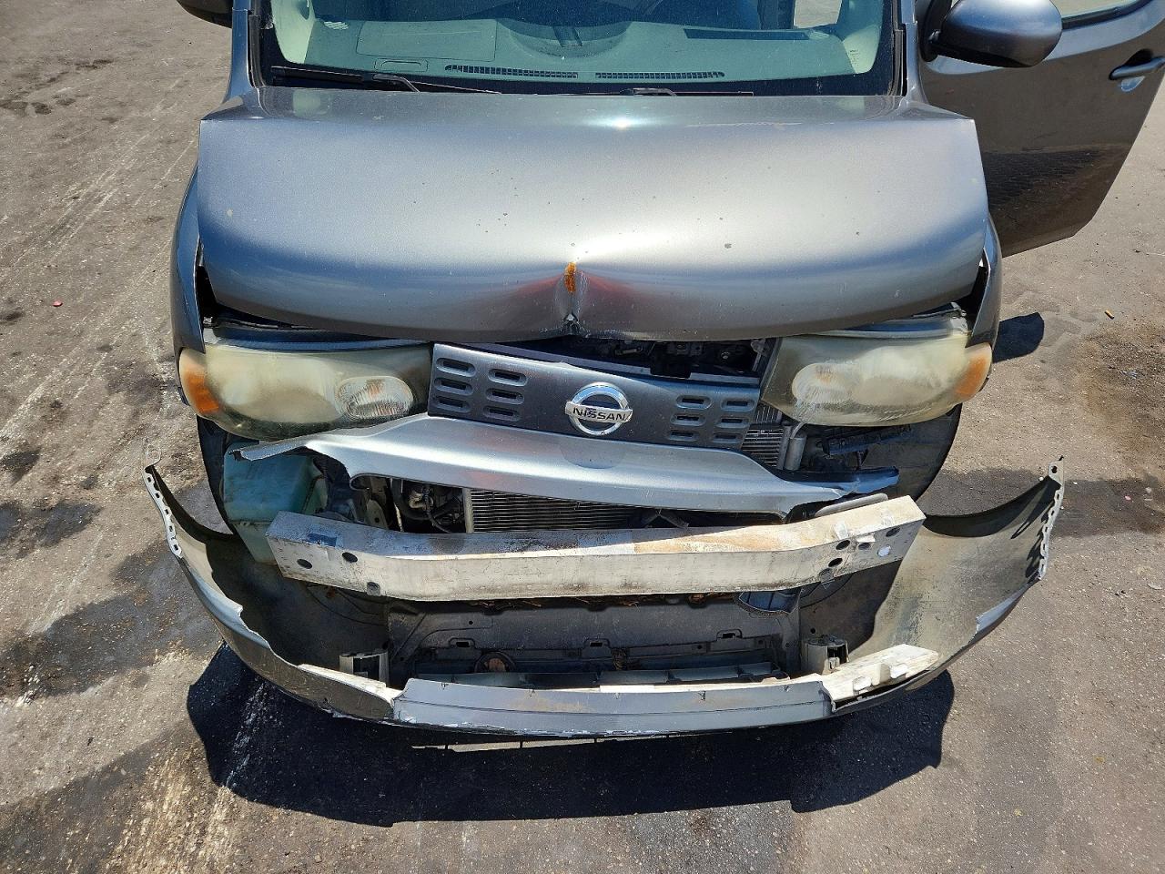 Nissan cube 1.8