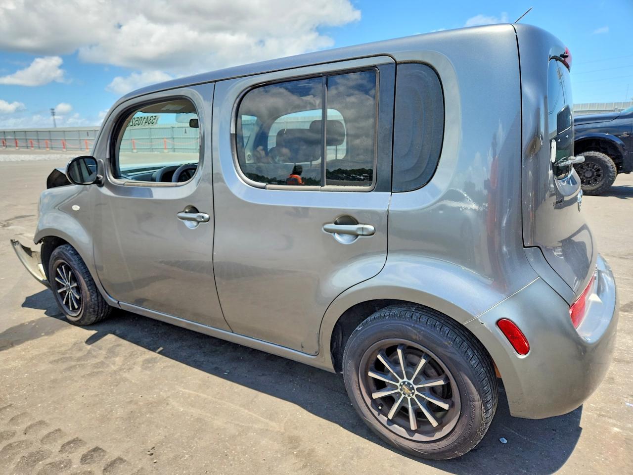 Nissan cube 1.8