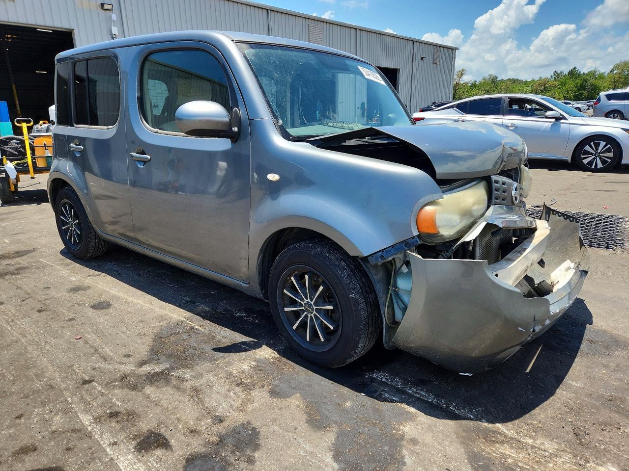 Nissan cube 1.8
