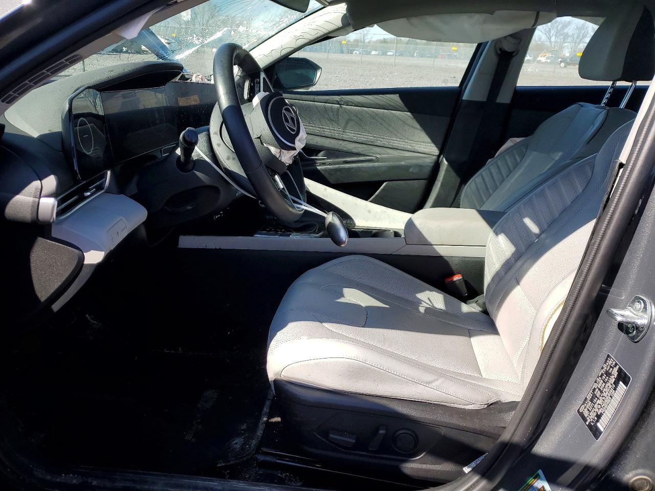 Hyundai ELANTRA Limited
