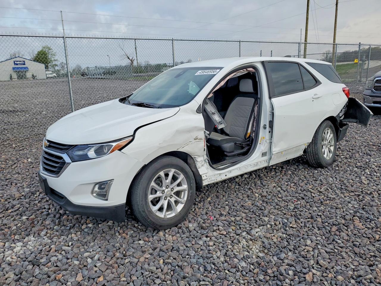Salvage Chevrolet Equinox Image