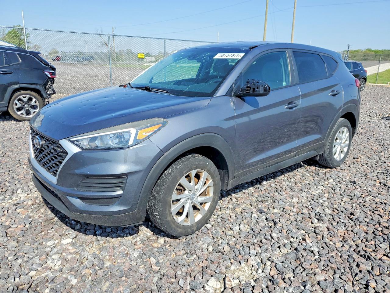 Salvage Hyundai TUCSON Image