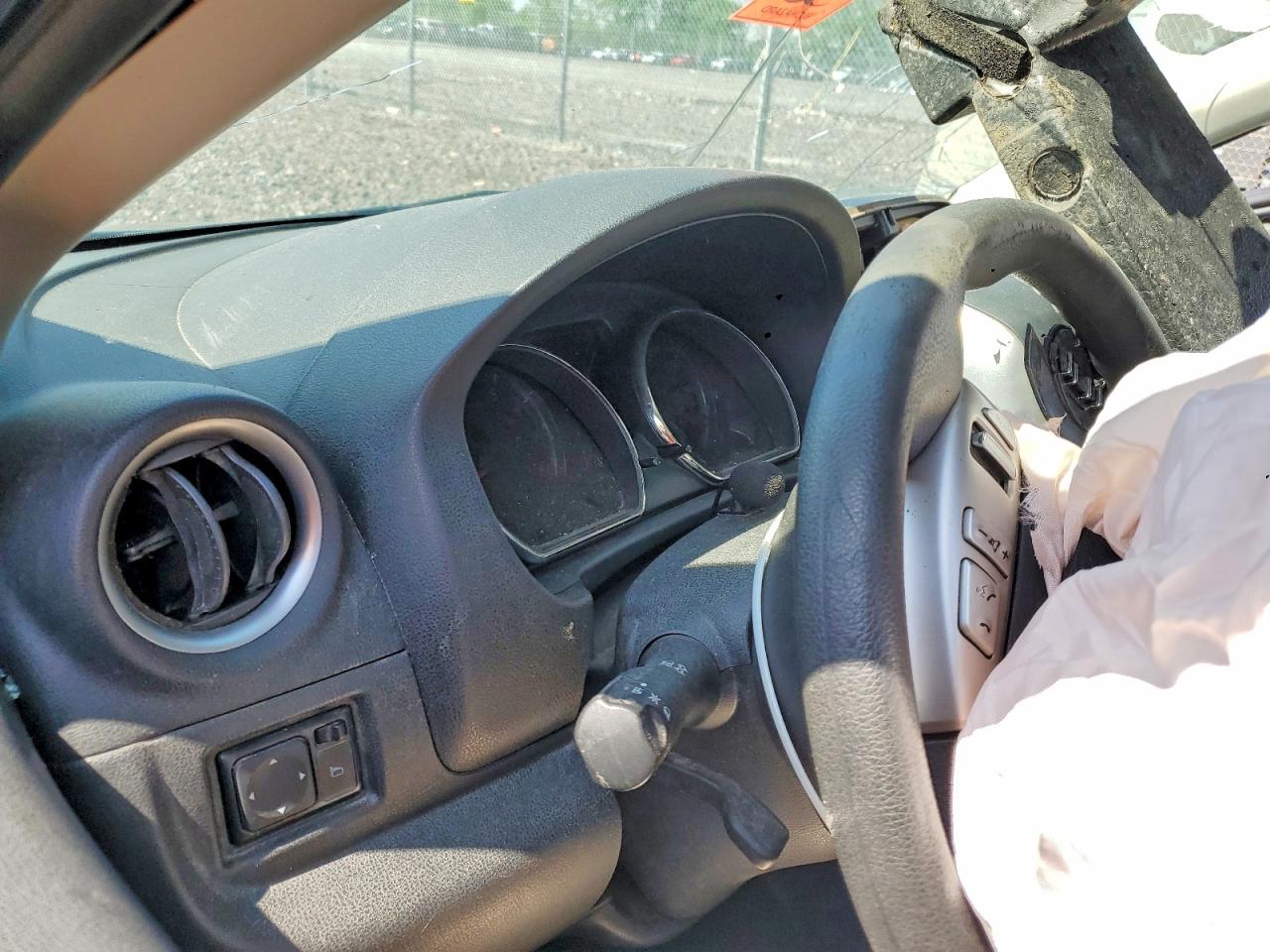 Nissan Versa 1.6 Sv