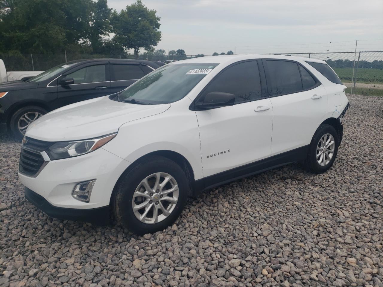 Salvage Chevrolet Equinox Image