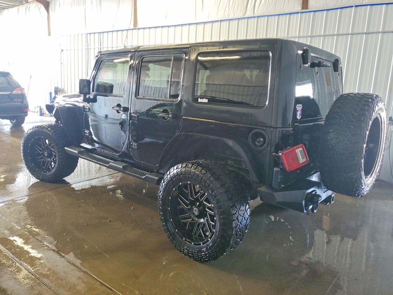 Jeep Wrangler Sahara
