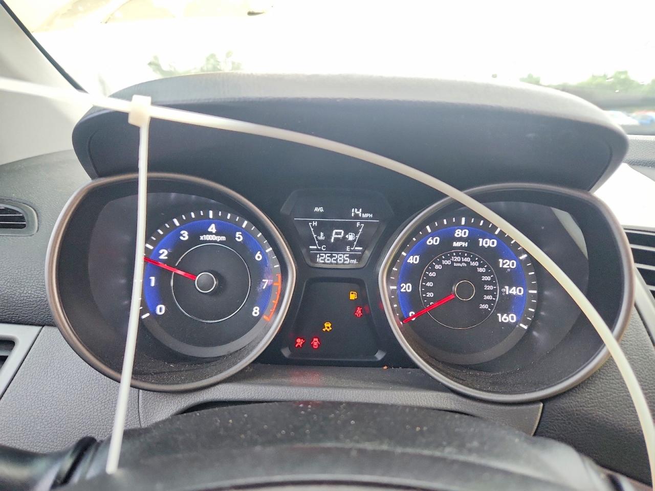 Hyundai ELANTRA Se