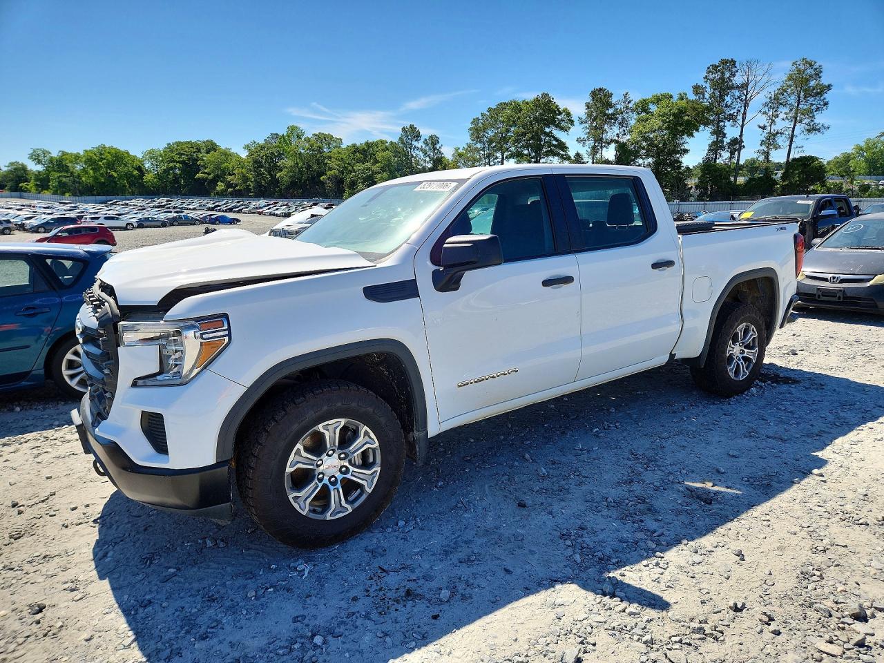 Salvage GMC Sierra Image