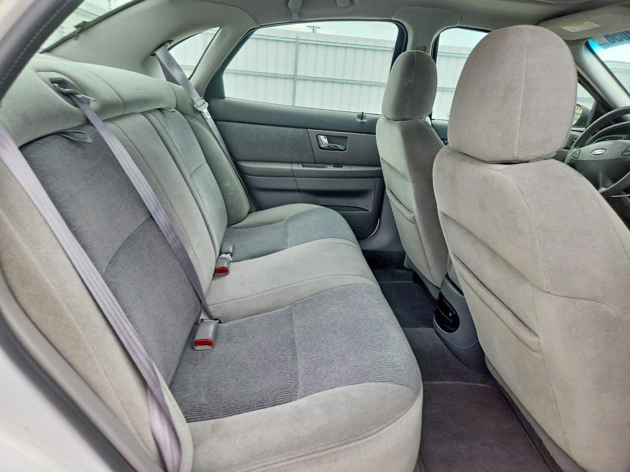 Ford Taurus Ses