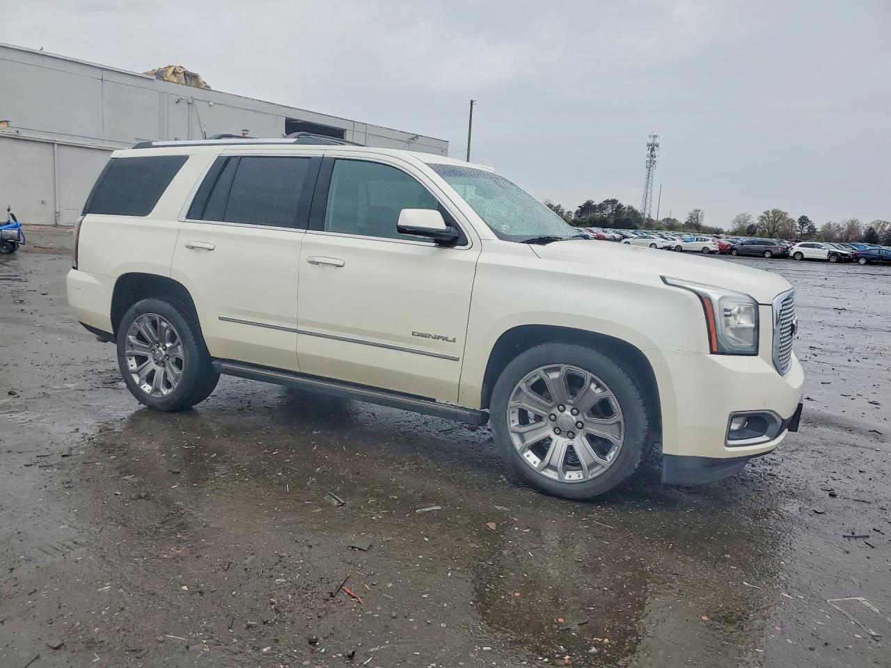 GMC Yukon Denali