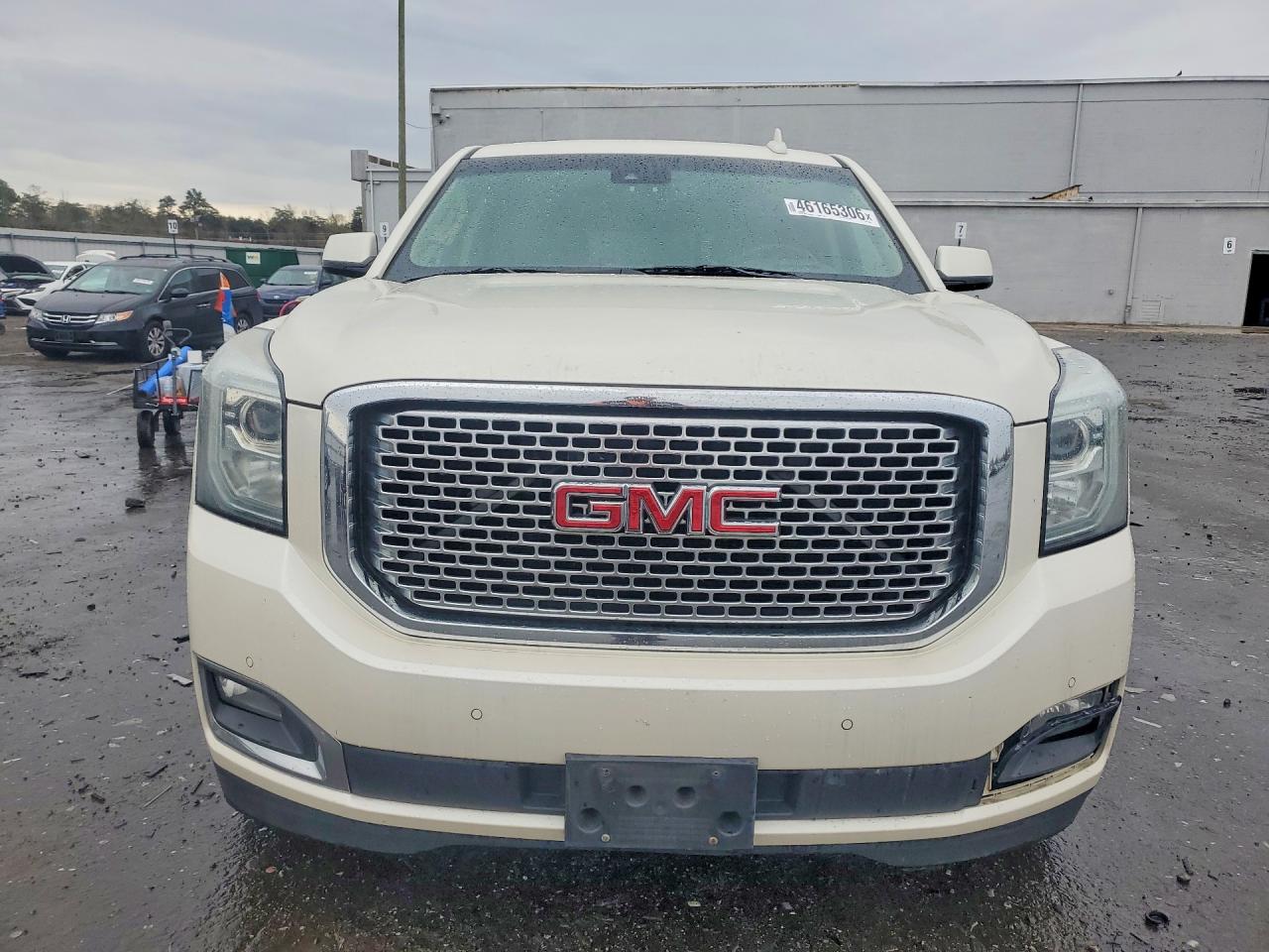 GMC Yukon Denali