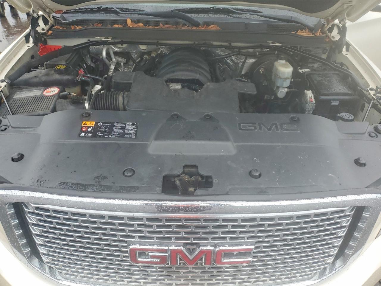 GMC Yukon Denali