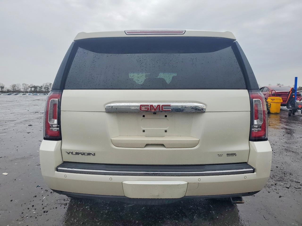 GMC Yukon Denali