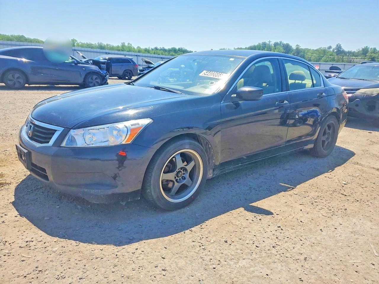Salvage Honda Accord Image
