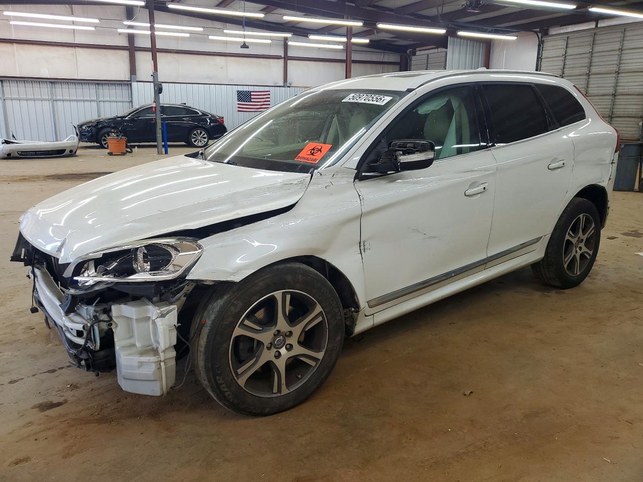 Salvage Volvo XC60 Image