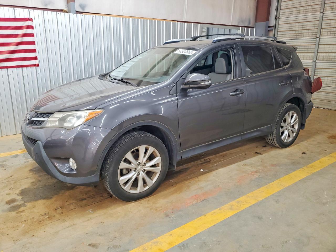 Salvage Toyota RAV4 Image