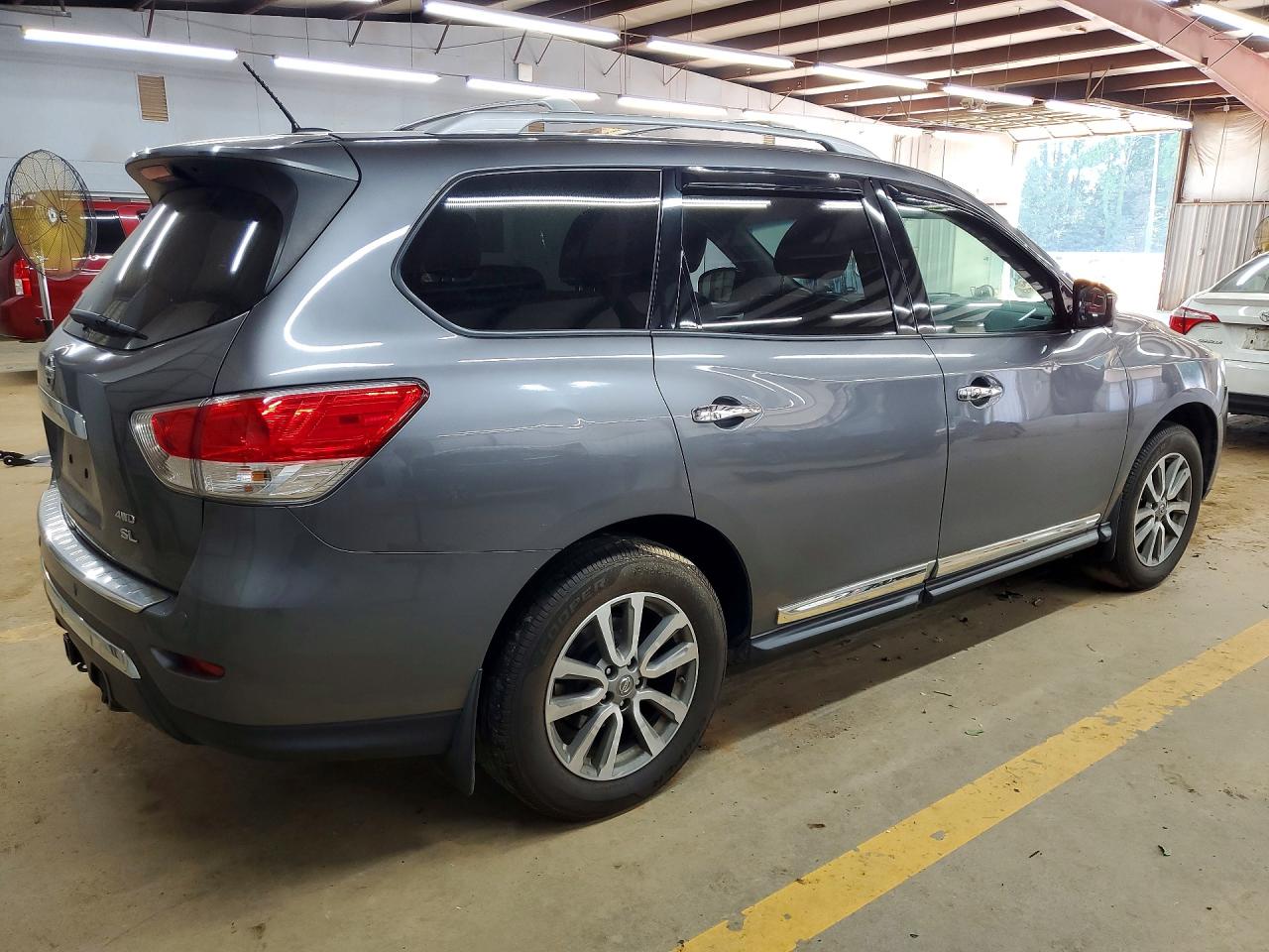 Nissan Pathfinder Sl