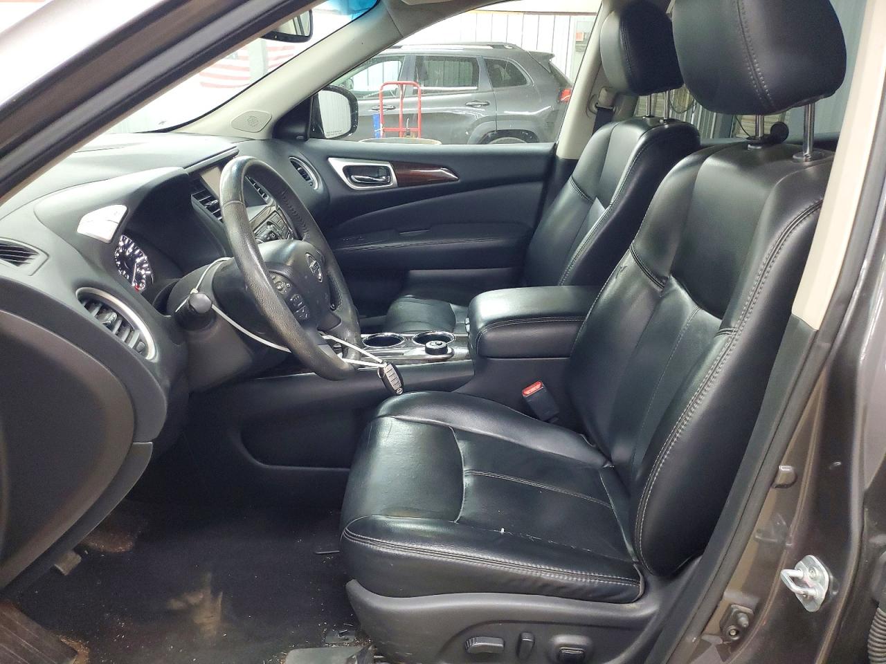 Nissan Pathfinder Sl