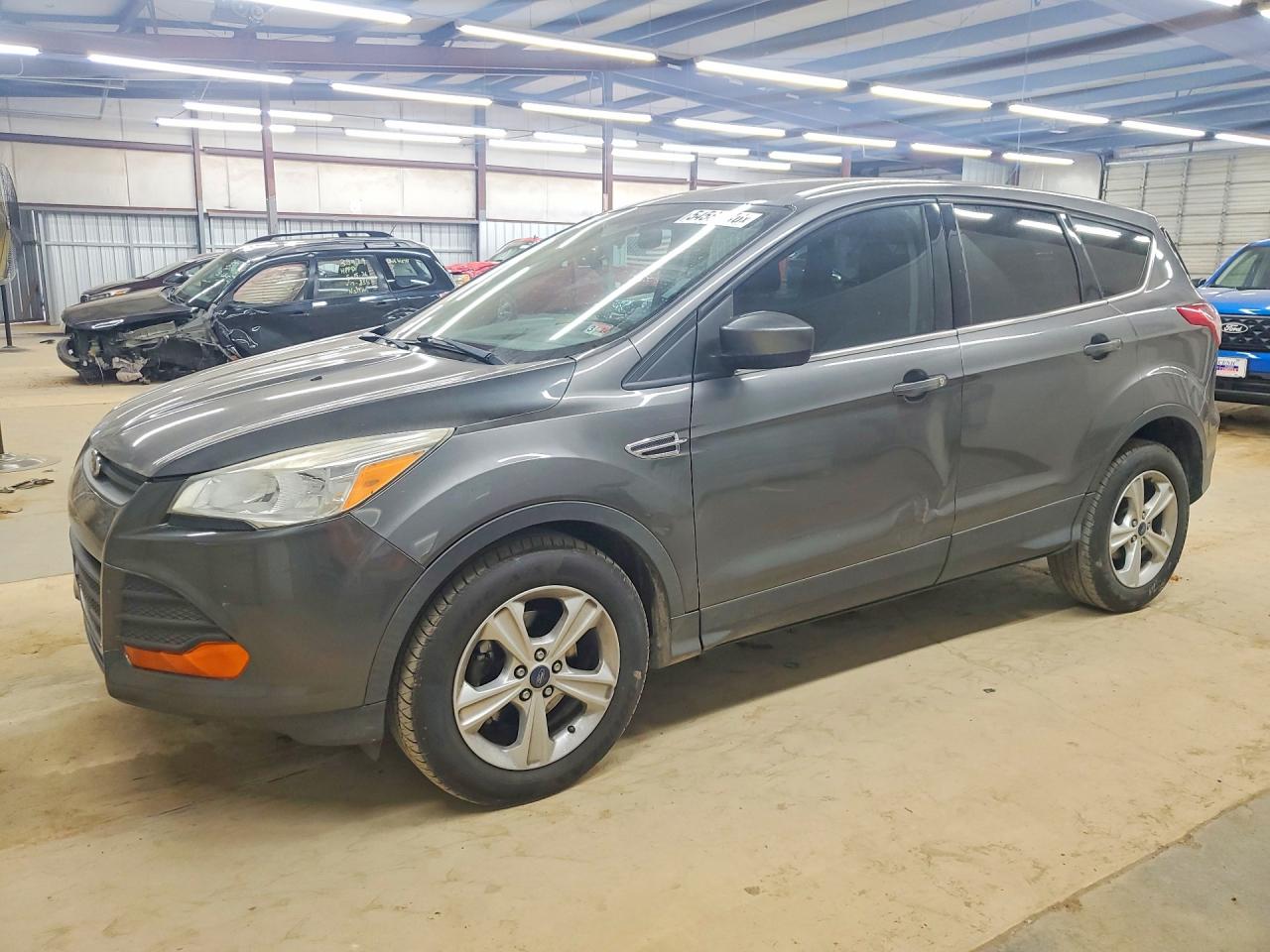 Salvage Ford Escape Image