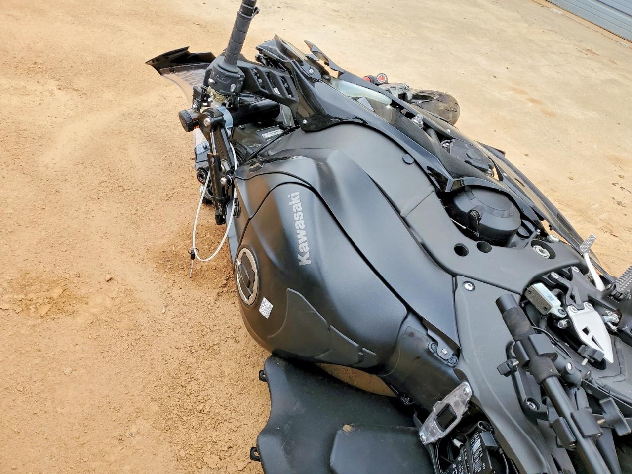 Kawasaki Zx1002 L L