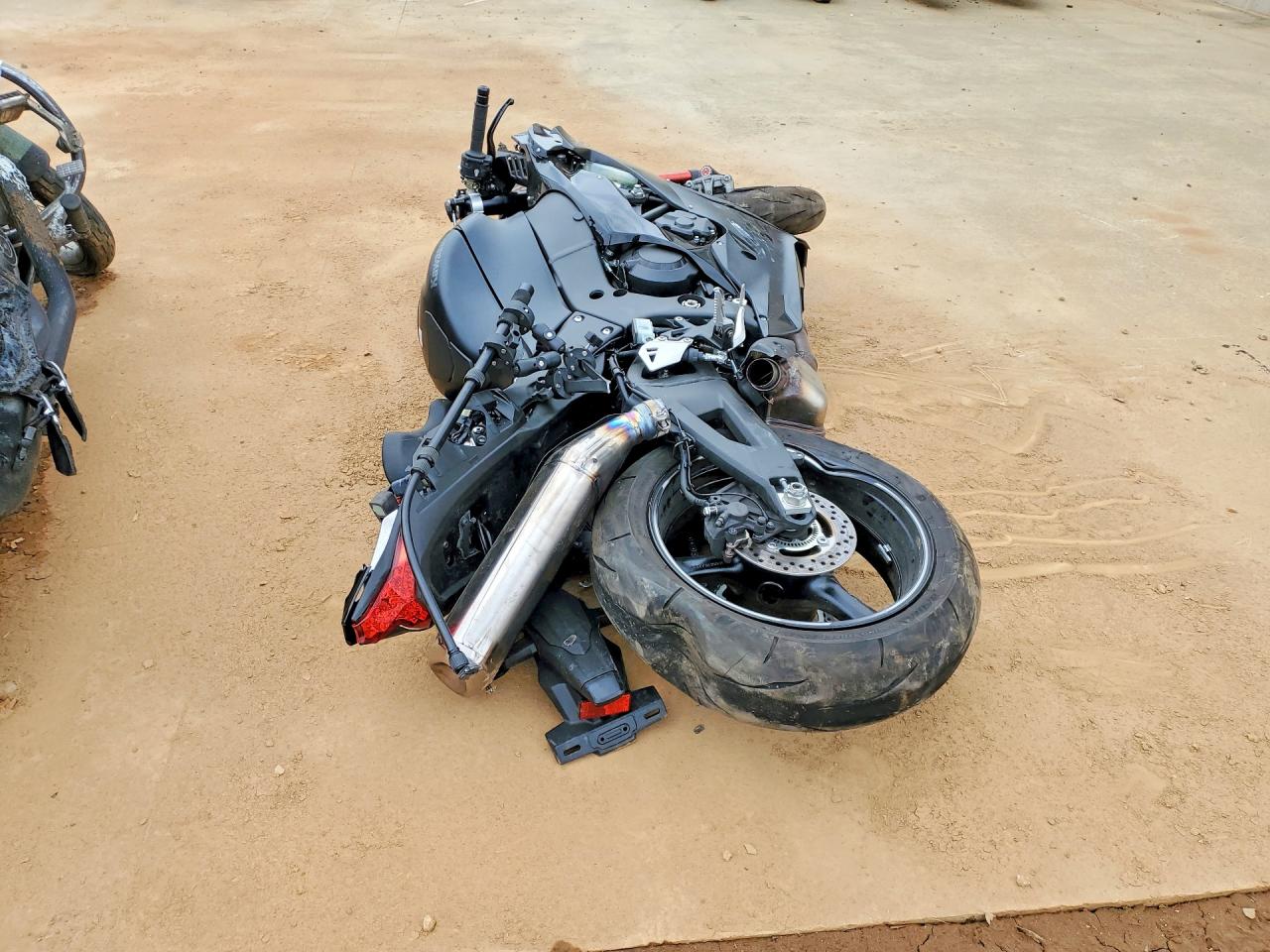 Kawasaki Zx1002 L L
