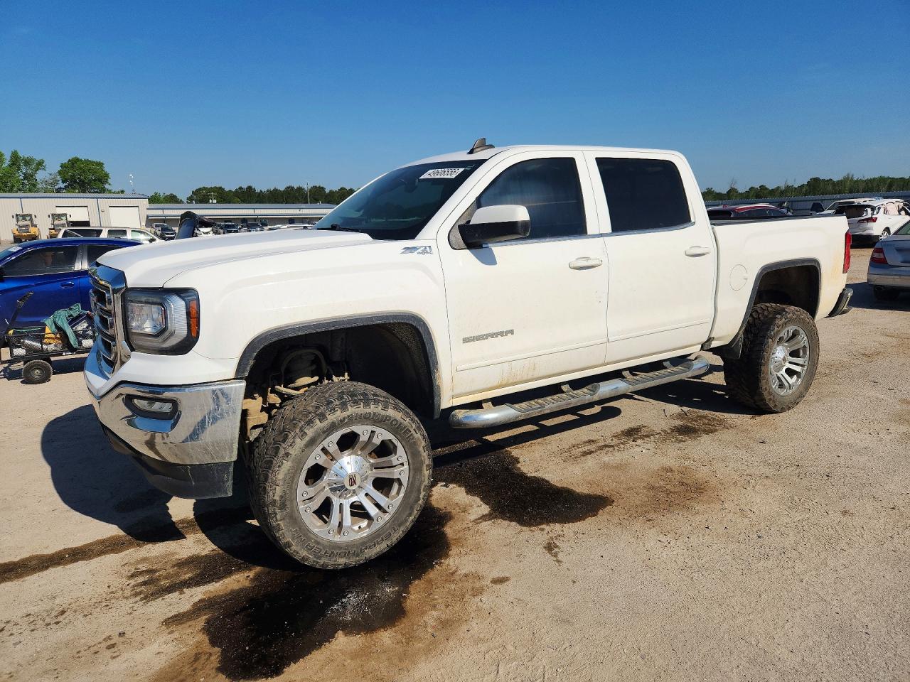 Salvage GMC Sierra Image