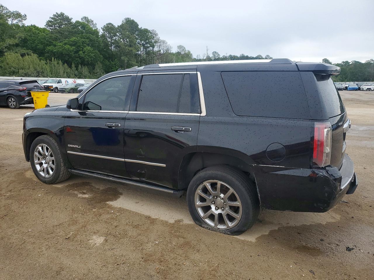 GMC Yukon Denali