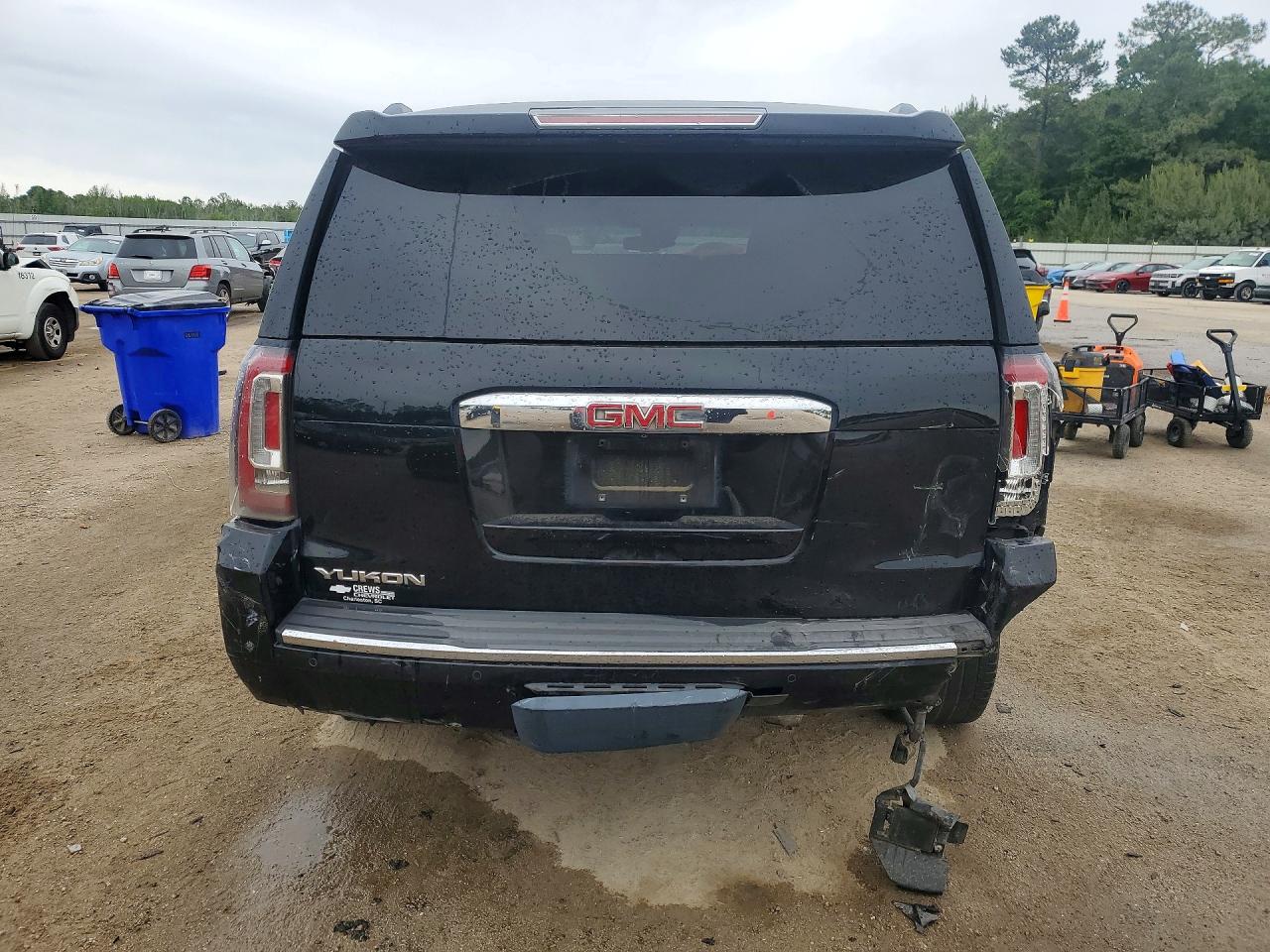 GMC Yukon Denali