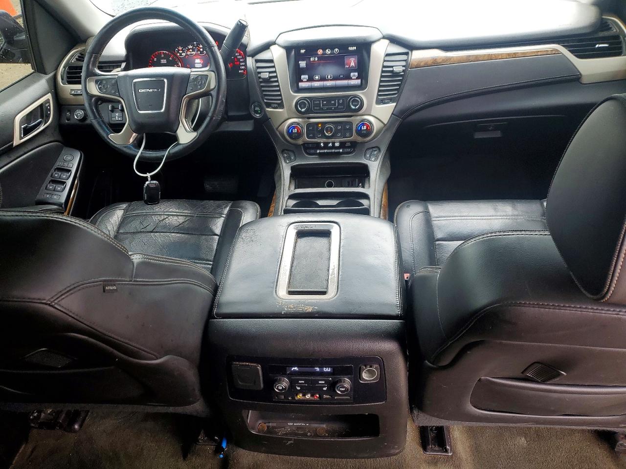 GMC Yukon Denali