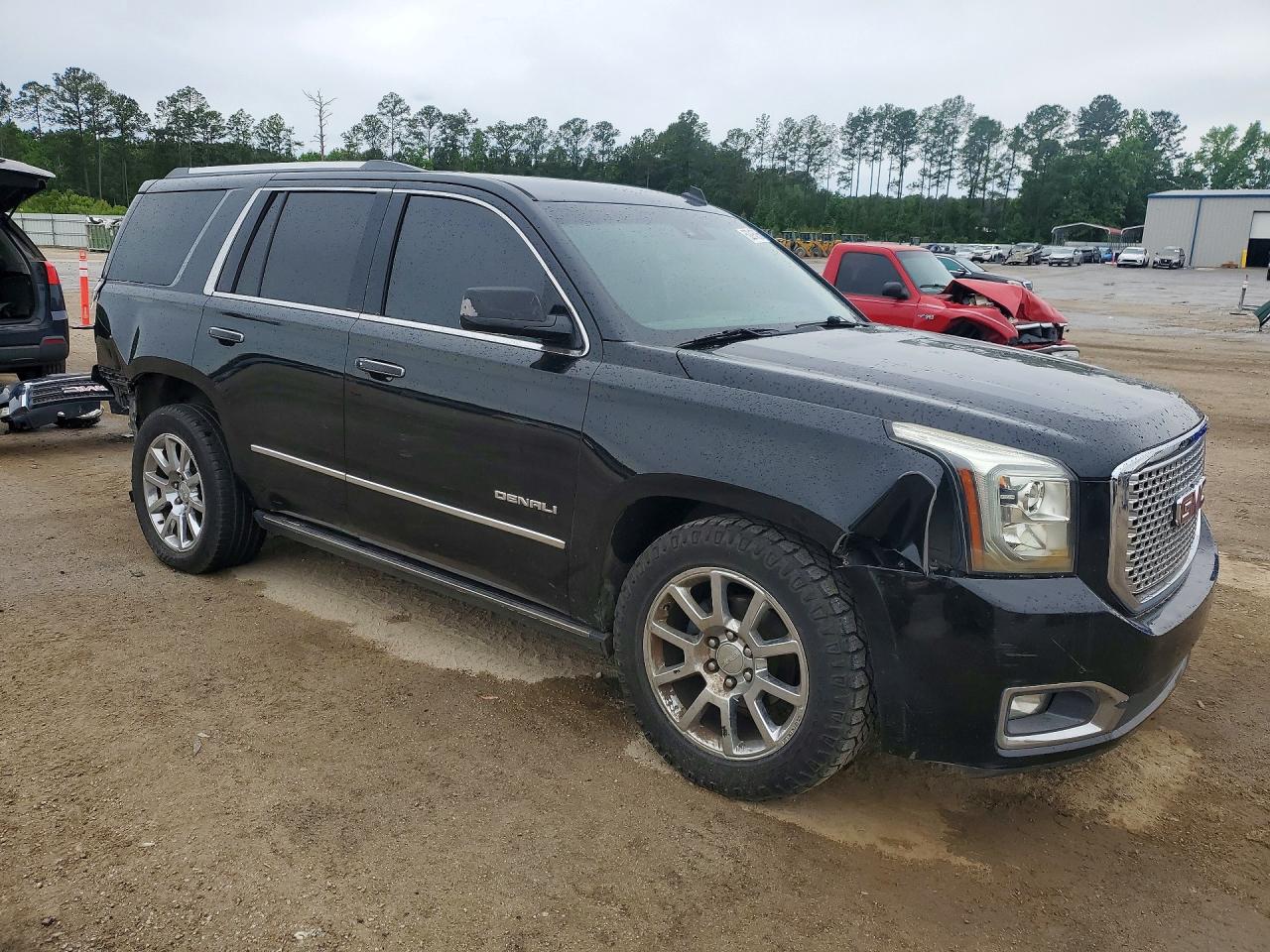 GMC Yukon Denali