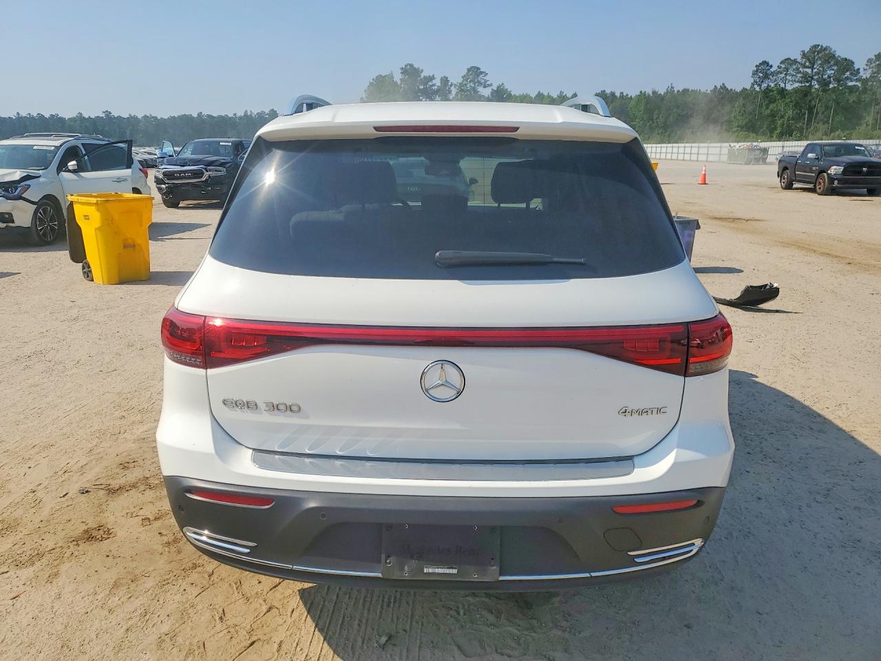 Mercedes-Benz EQB 300 4matic
