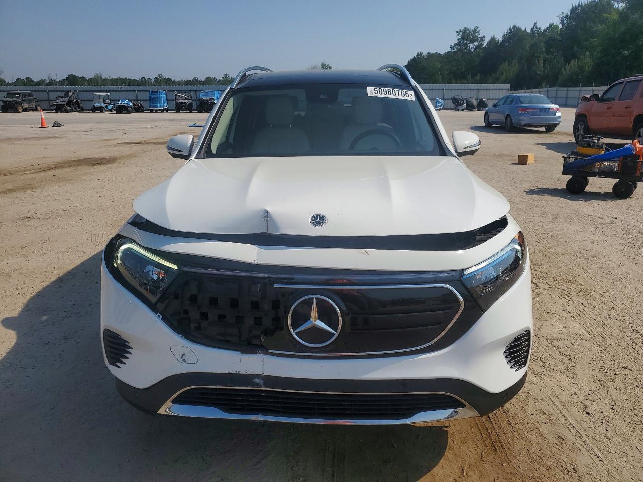 Mercedes-Benz EQB 300 4matic