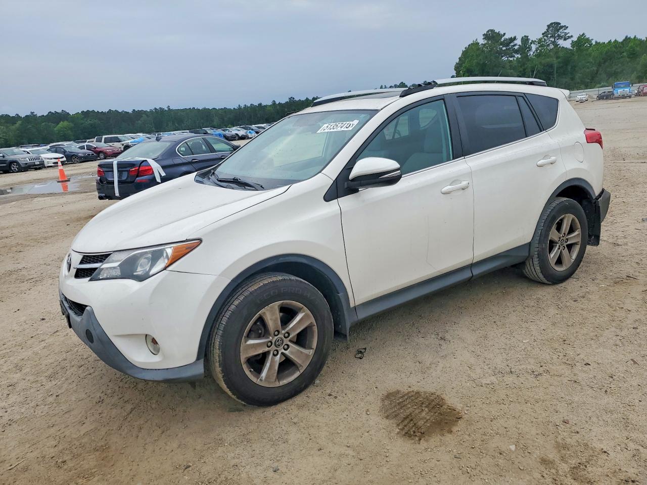 Salvage Toyota RAV4 Image