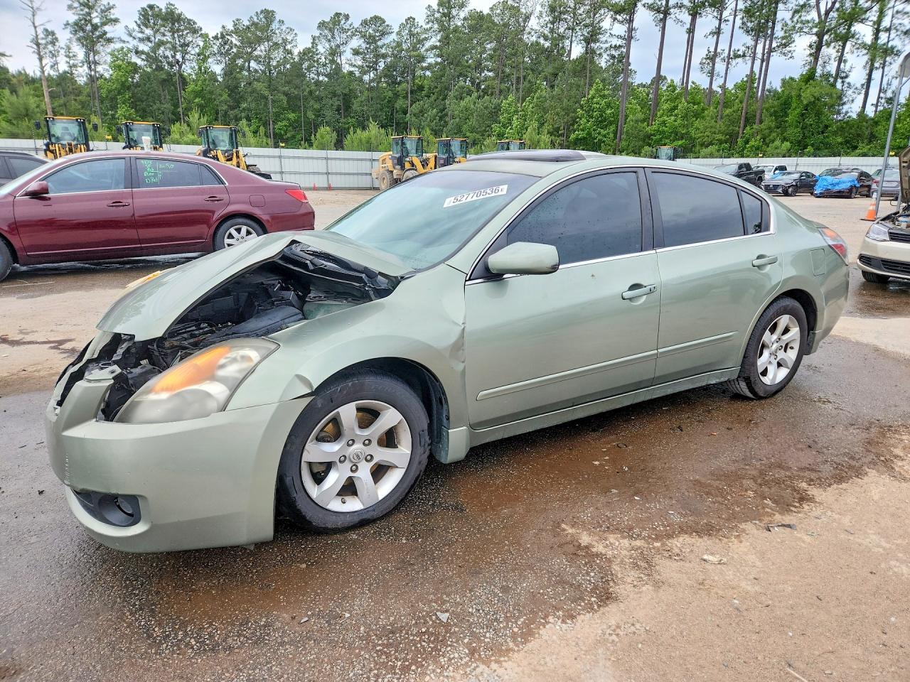 Salvage Nissan Altima Image