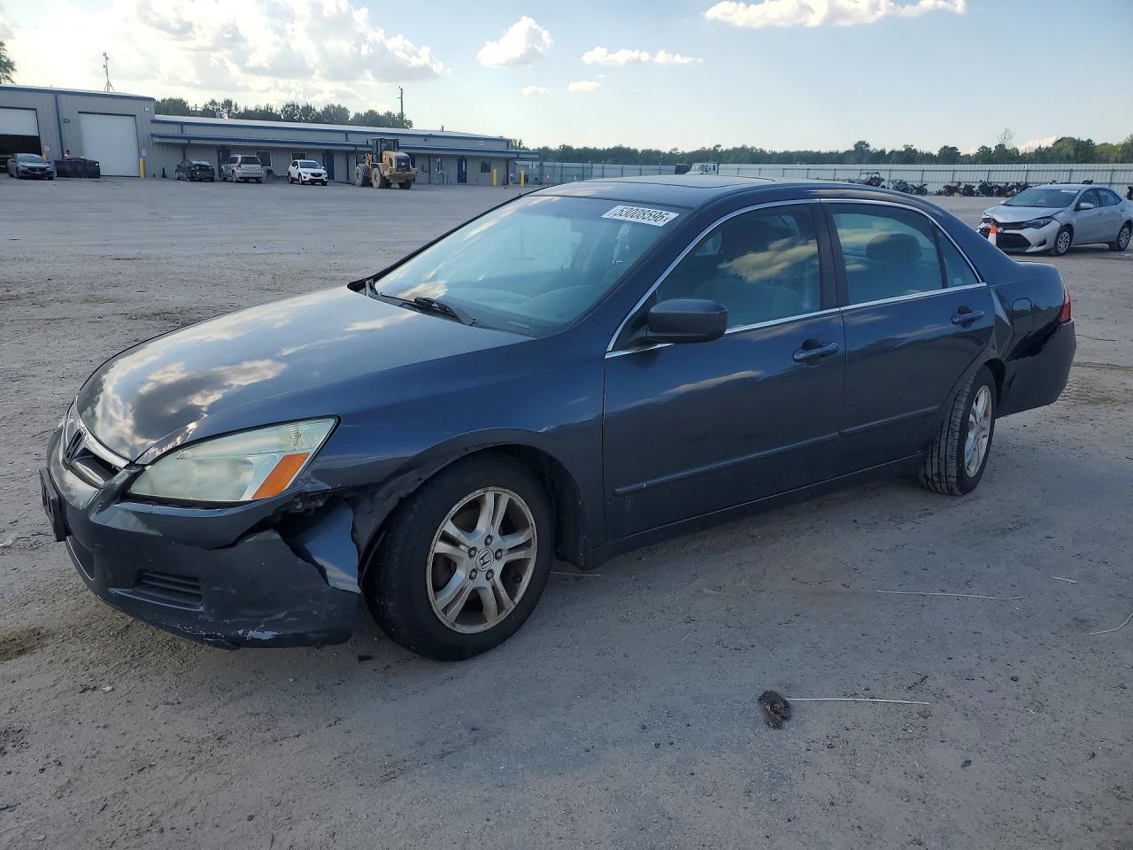 Salvage Honda Accord Image