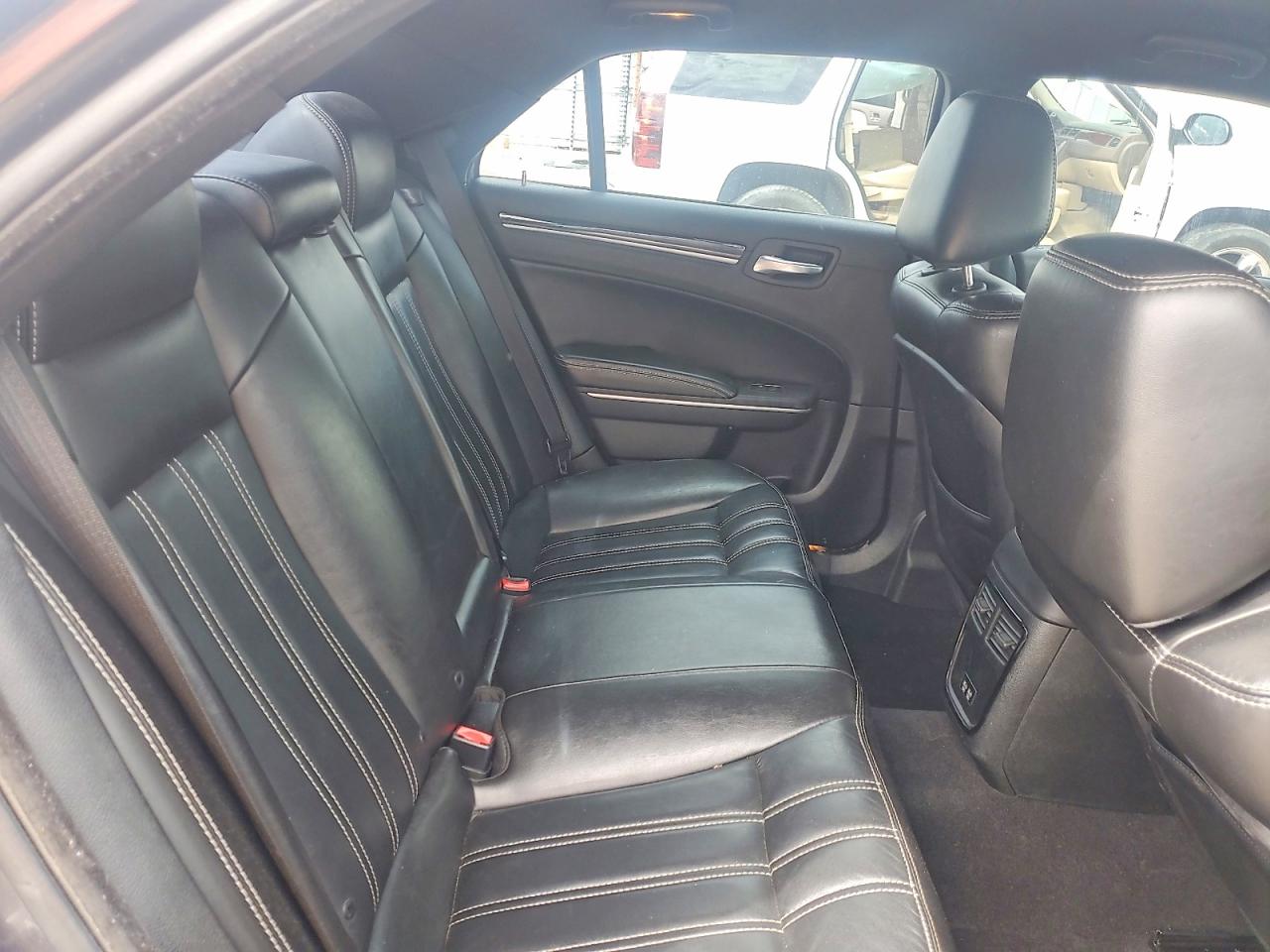 Chrysler 300 S