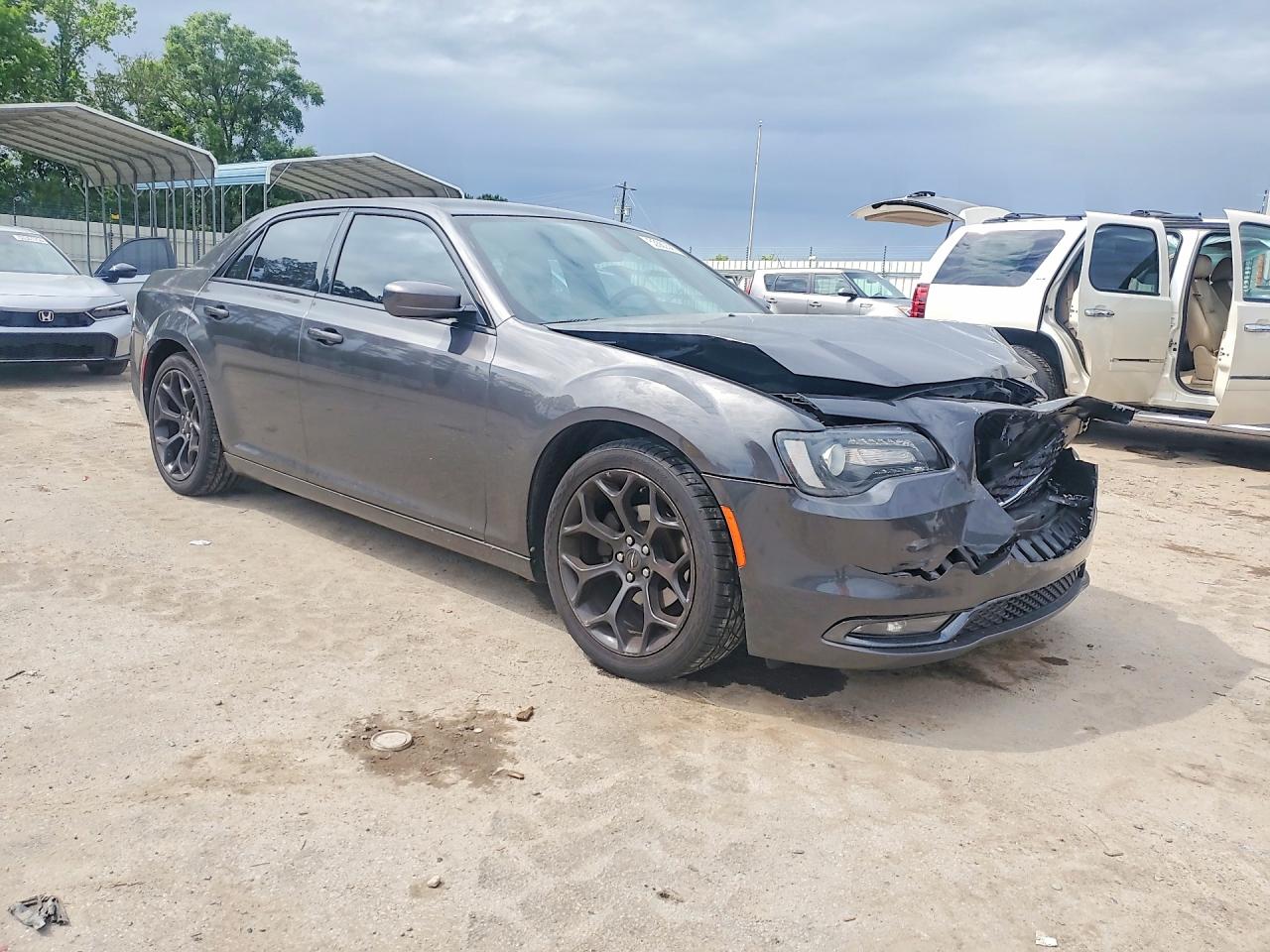 Chrysler 300 S