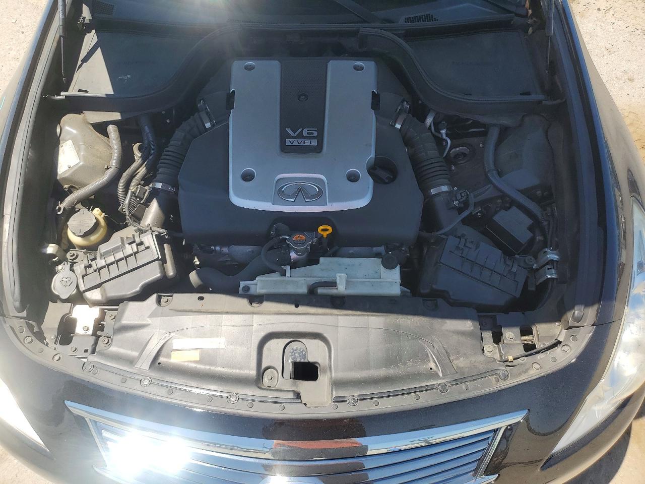 INFINITI G37 Journey